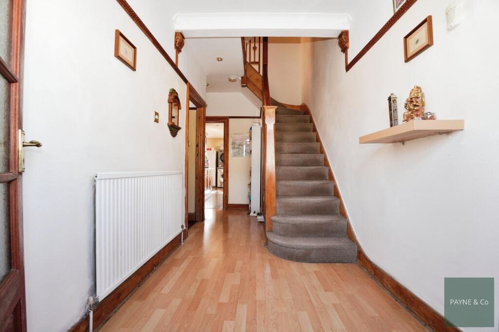House in London - View 5