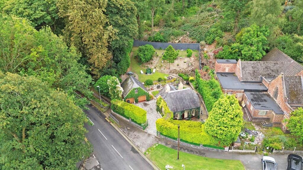 Main image of property: The Avenue, Kidsgrove ST7 1AL