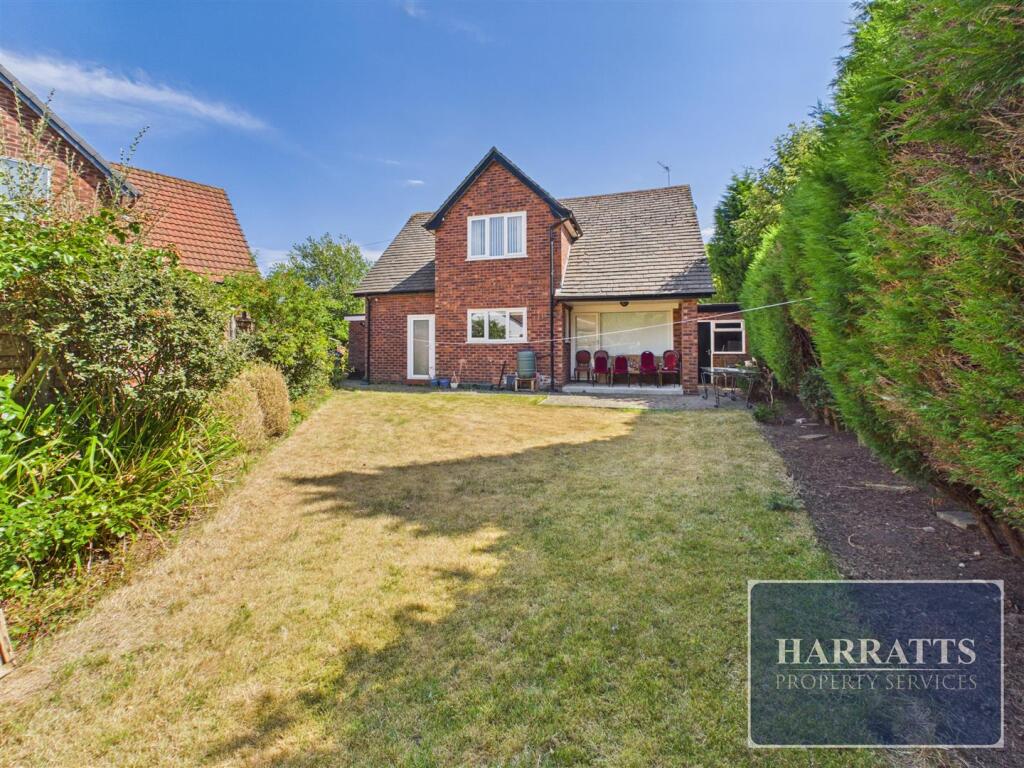 House in Stockport, Greater Manchester - View 2