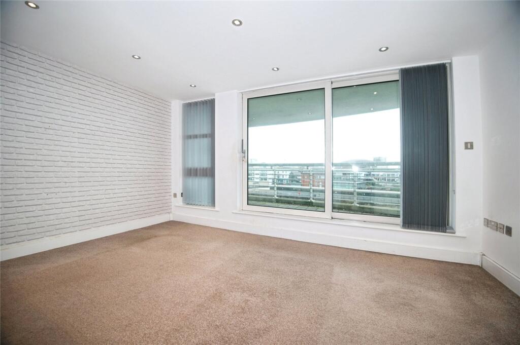 Havannah Street, Cardiff, CF10 - View 4