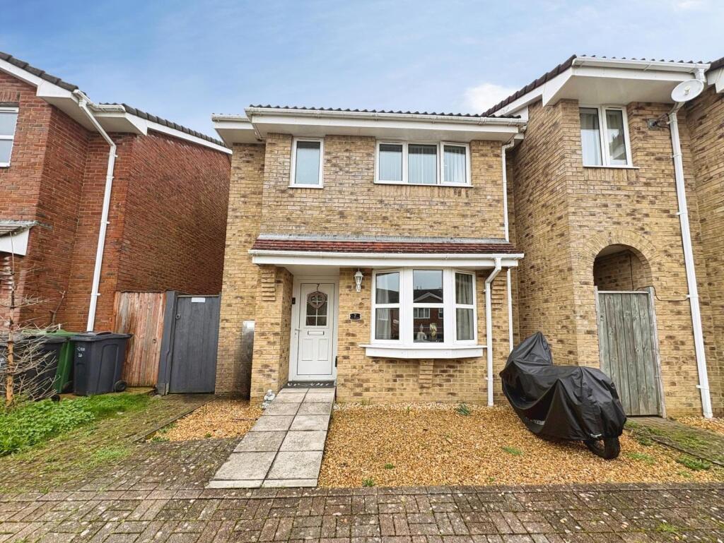 Main image of property: The Meadow, East Cowes, Isle of Wight