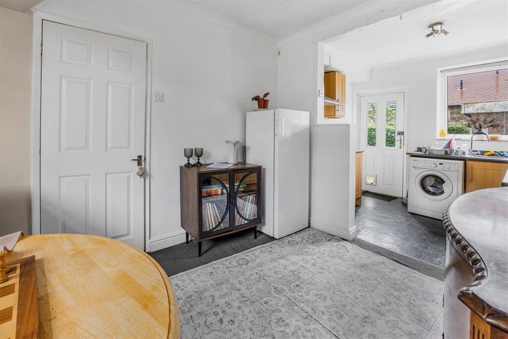 House in Halifax - View 5
