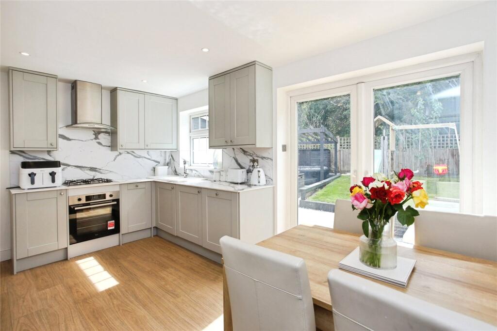 House in Tonbridge and Malling, Kent - View 2