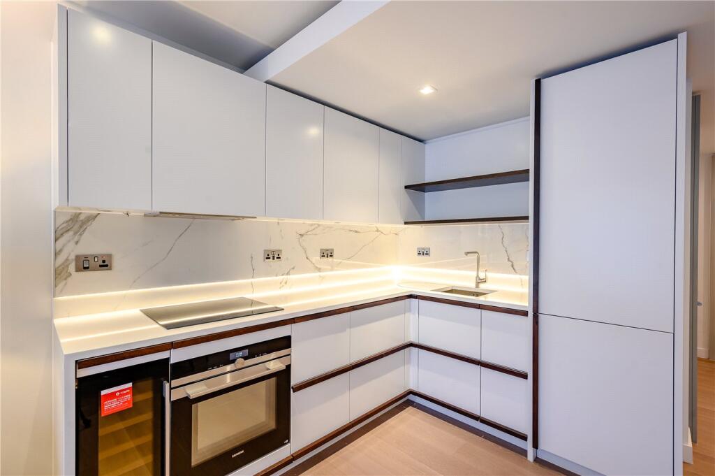 Apartment in London - View 2