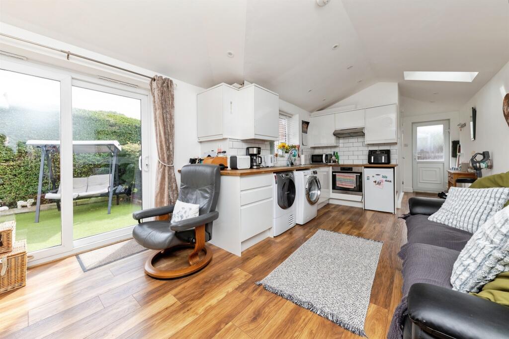 Additional image 13 of Heronswood Road, Welwyn Garden City