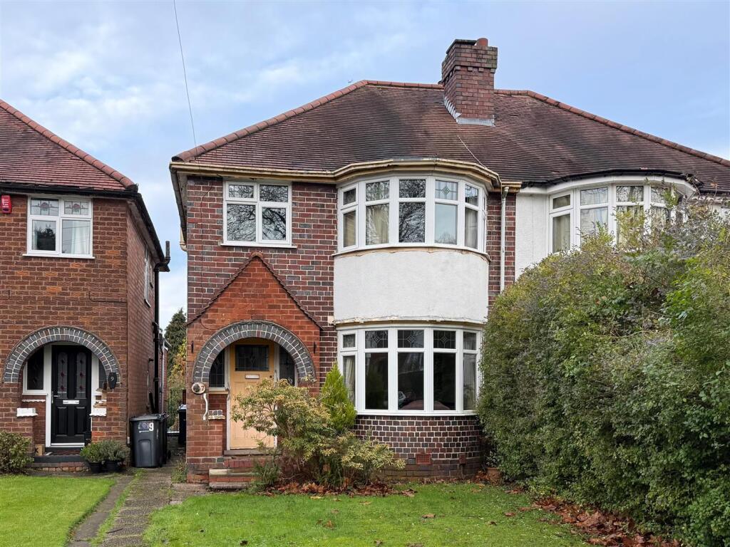 Main image of property: Lyncourt Grove, Quinton, Birmingham