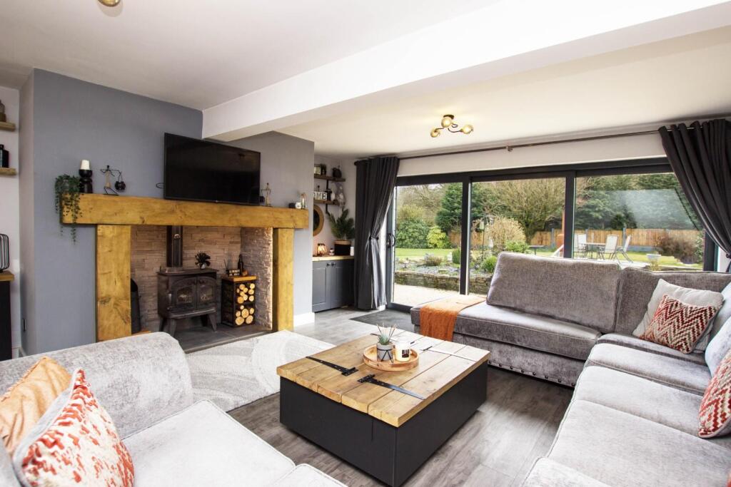 Additional image 3 of 'Hillside Bungalow' Hoddlesden