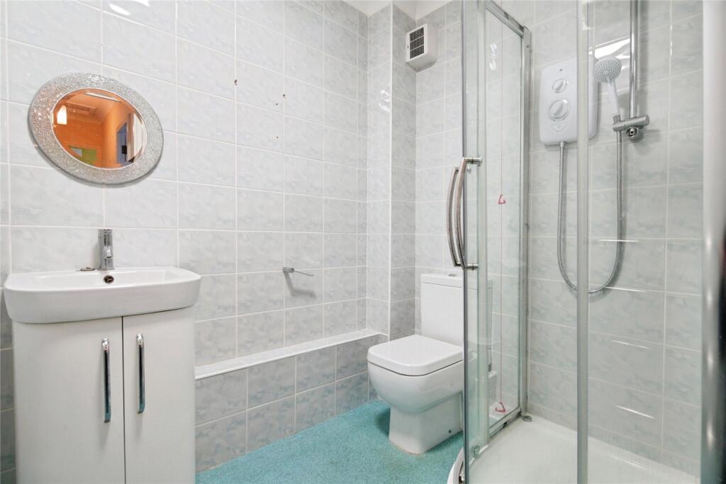 Apartment in Hove, Brighton and Hove - View 5