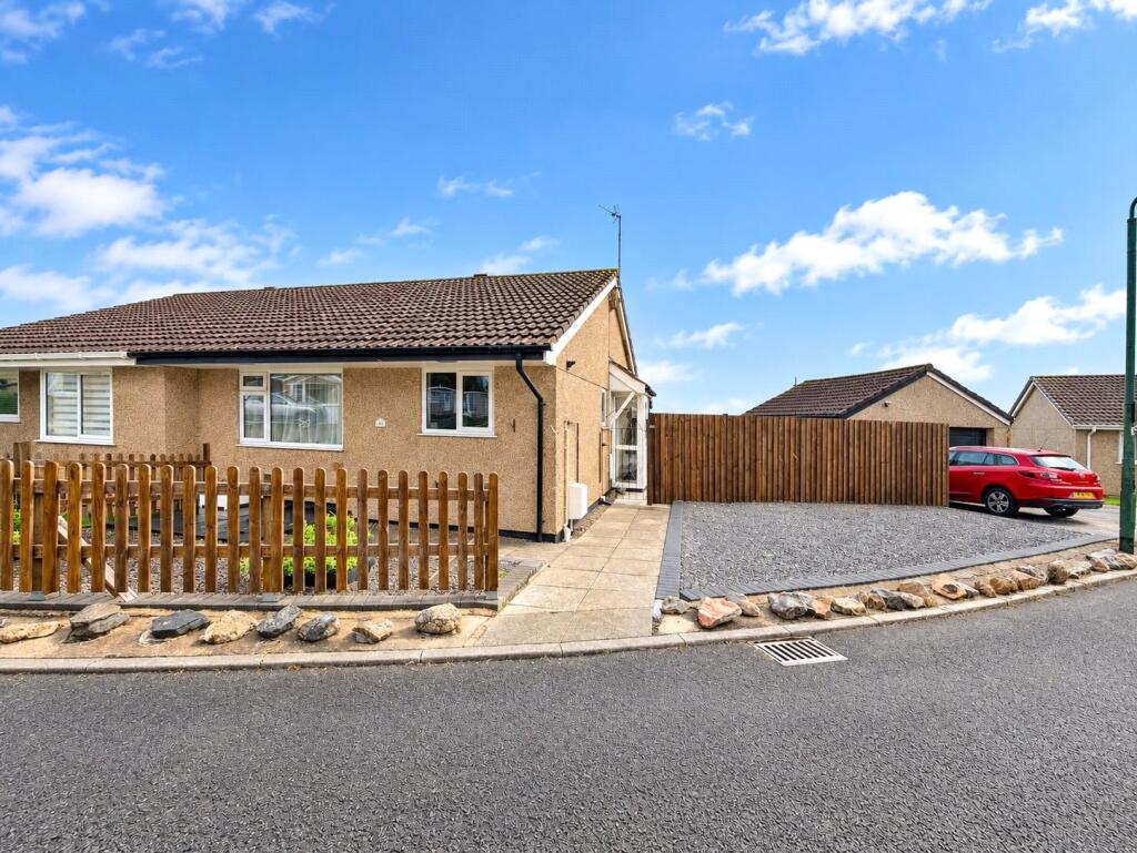2-bed bungalow on Hennock Road, Paignton, Devon, TQ4, £240,000
