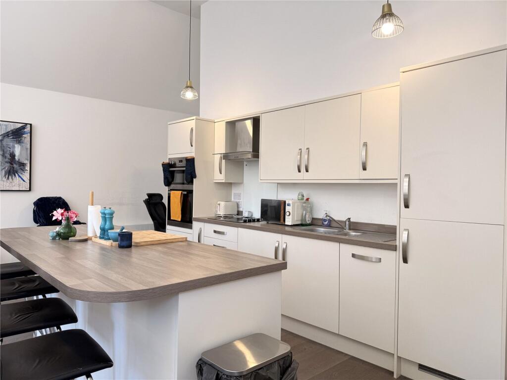 Apartment in Leeds - View 4