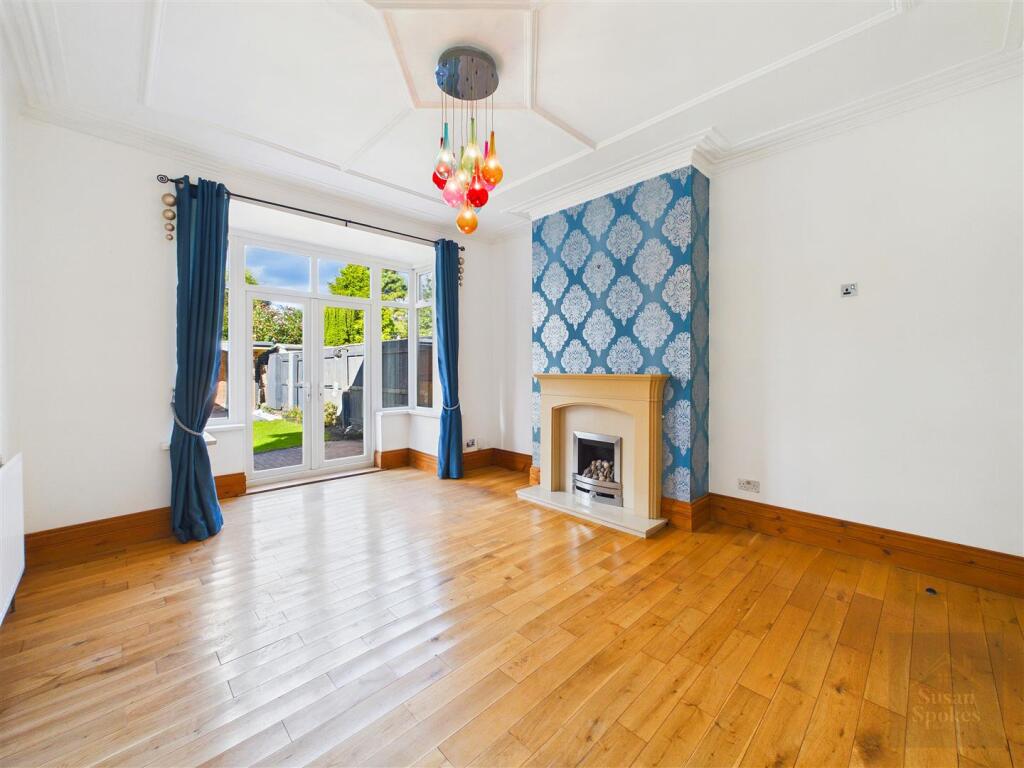House in South Tyneside, Harton Nook - More