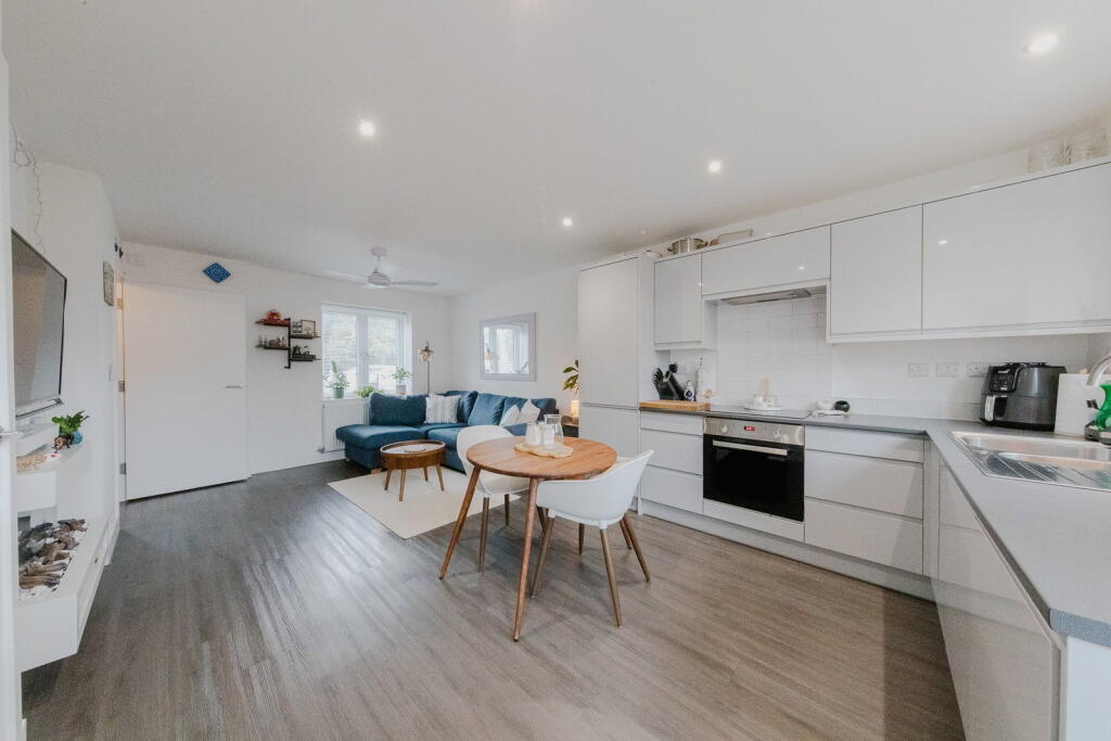 House in Milton Keynes - View 5