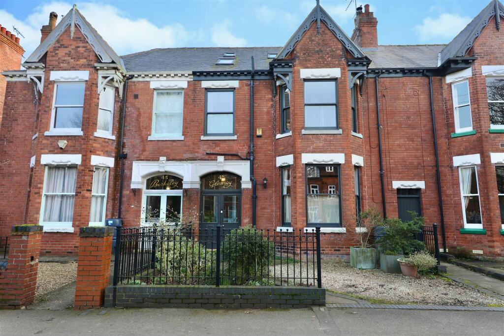 Main image of property: Westbourne Avenue, Princes Avenue, Hull