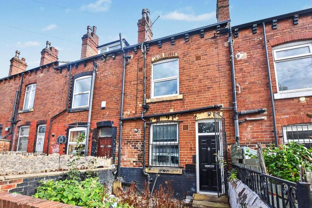Main image of property: Simpson Grove, Leeds, West Yorkshire