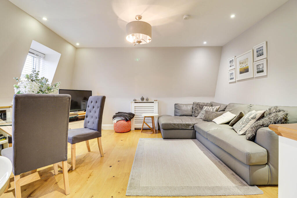 Additional image 4 of Thompsons Close, Harpenden, AL5