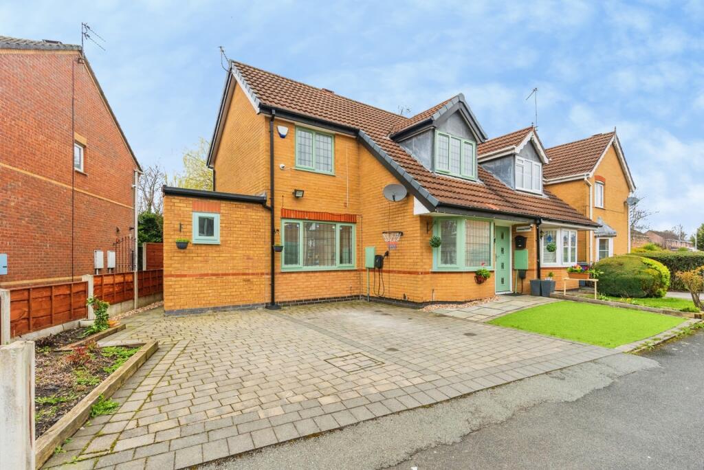 Main image of property: Rissington Avenue, Manchester, Greater Manchester, M23