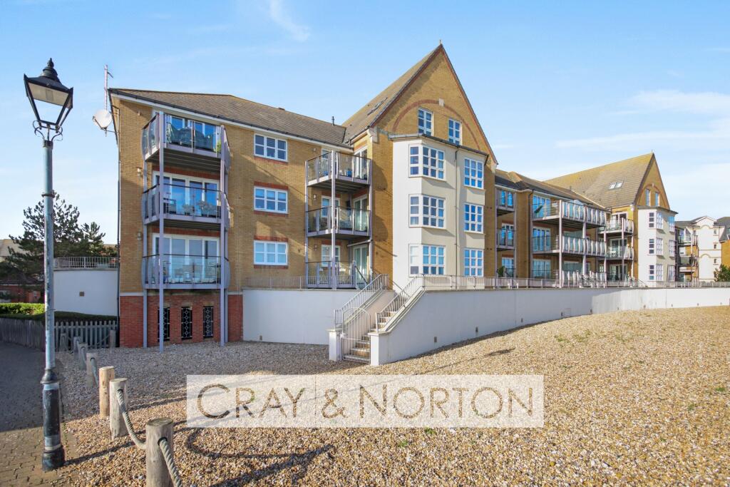 2-bed flat on Caroline Way, Eastbourne, BN23, £275,000