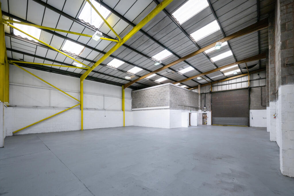 010726_Unit_7_Fieldhouse_Way_010.jpg