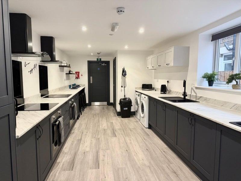 House in Southend-on-Sea - View 5