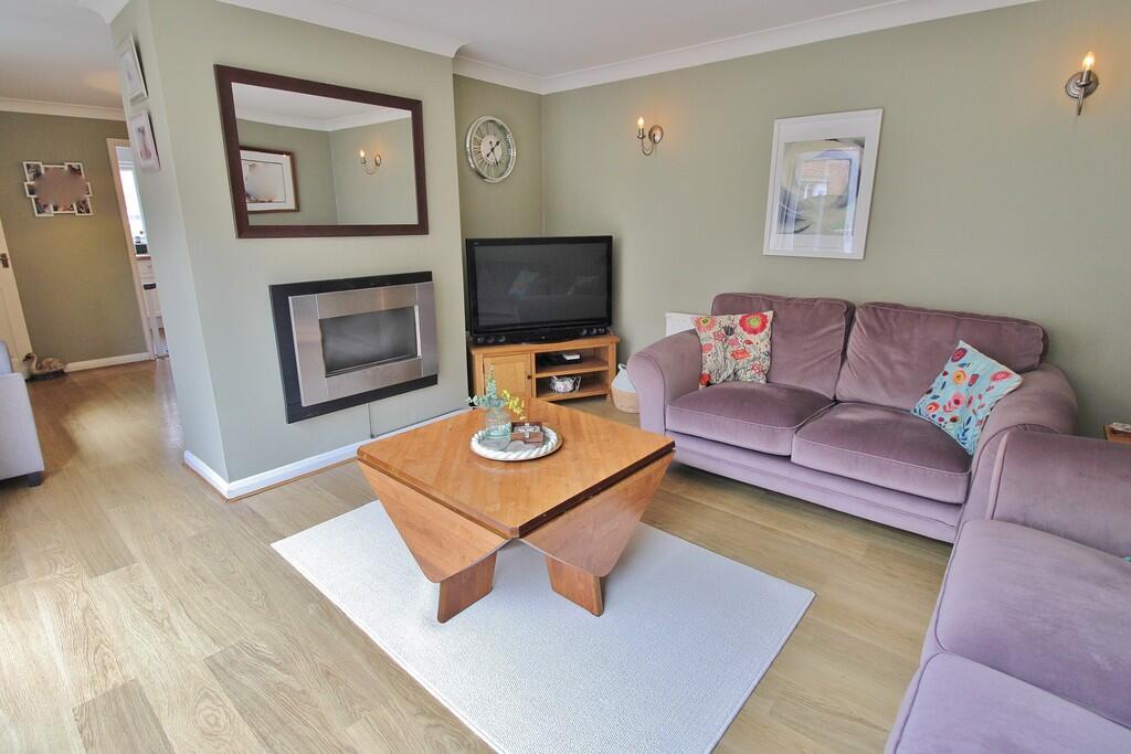 House in Portsmouth - More