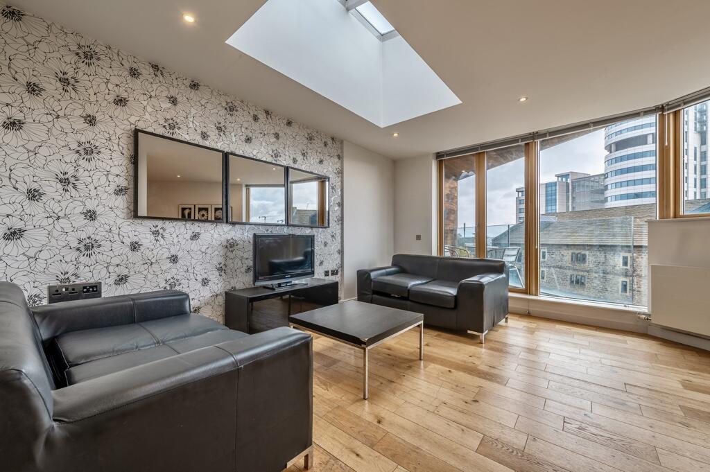 Main image of property: Watermans Place, Granary Wharf