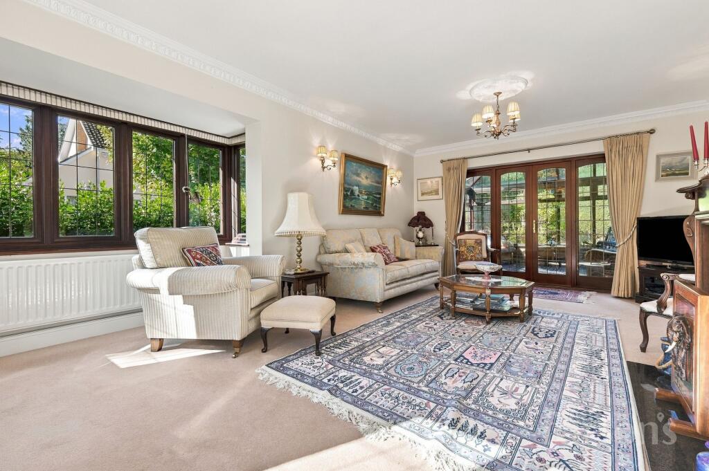 House in Brentwood, Essex - View 2