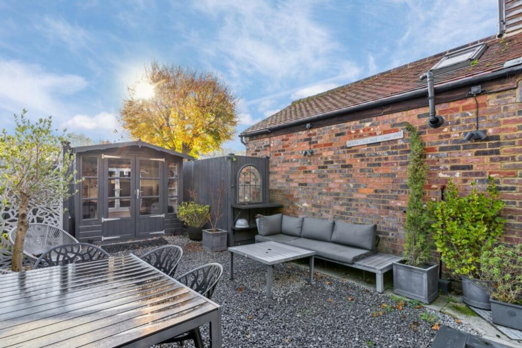 Additional image 20 of Church End, Redbourn, AL3