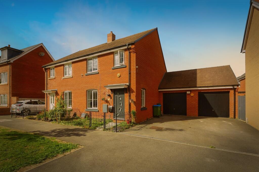 Main image of property: Paradise Orchard, Aylesbury
