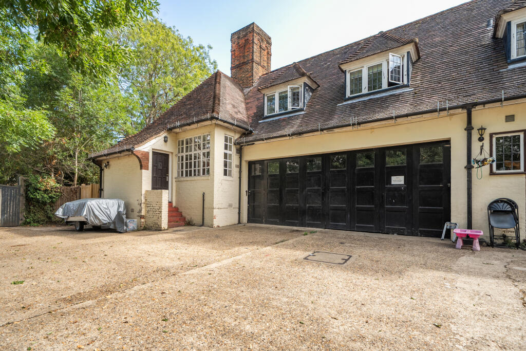Main image of property: King John's Walk, London, SE9