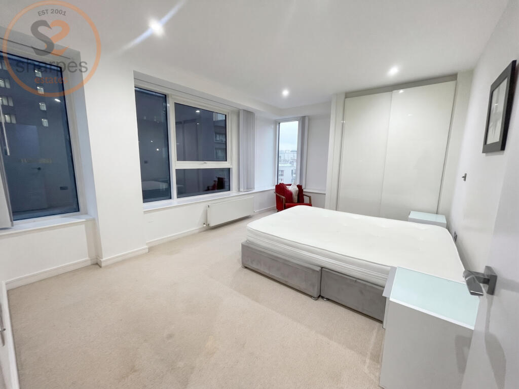 Apartment in Twickenham - View 3