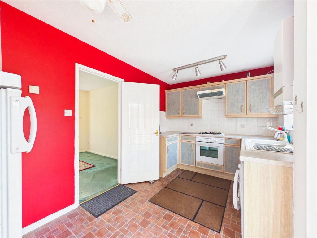 House in Worcester - View 4