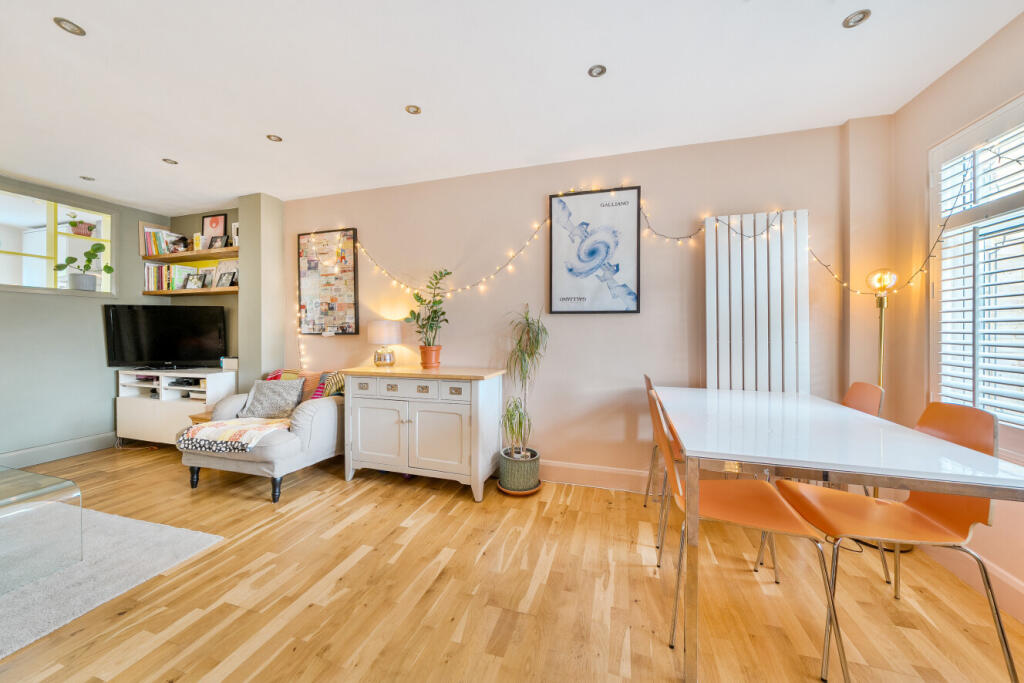 House in London - View 4