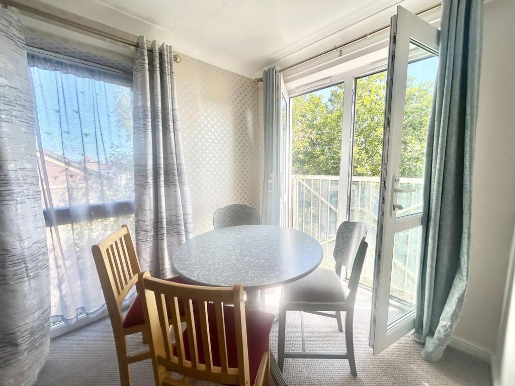 Apartment in Bridlington, East Riding of Yorkshire - View 2