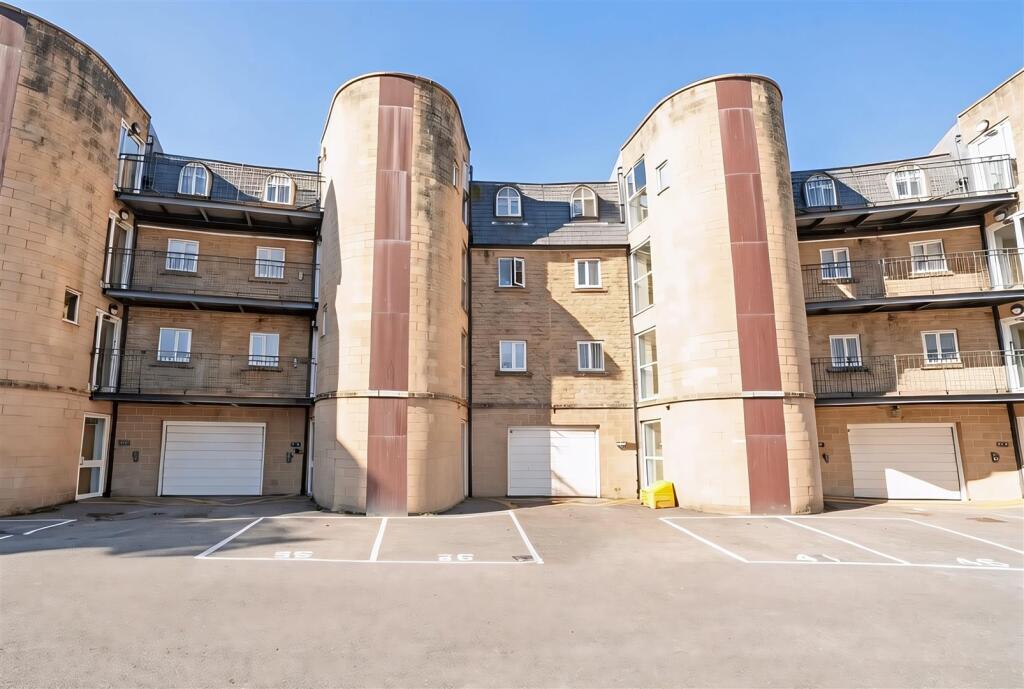 Main image of property: Ingwood Parade, WEST VALE