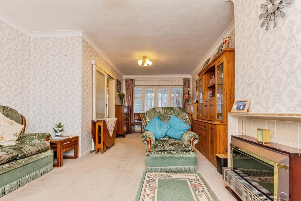 Tudor Close, Clacton-On-Sea - View 4