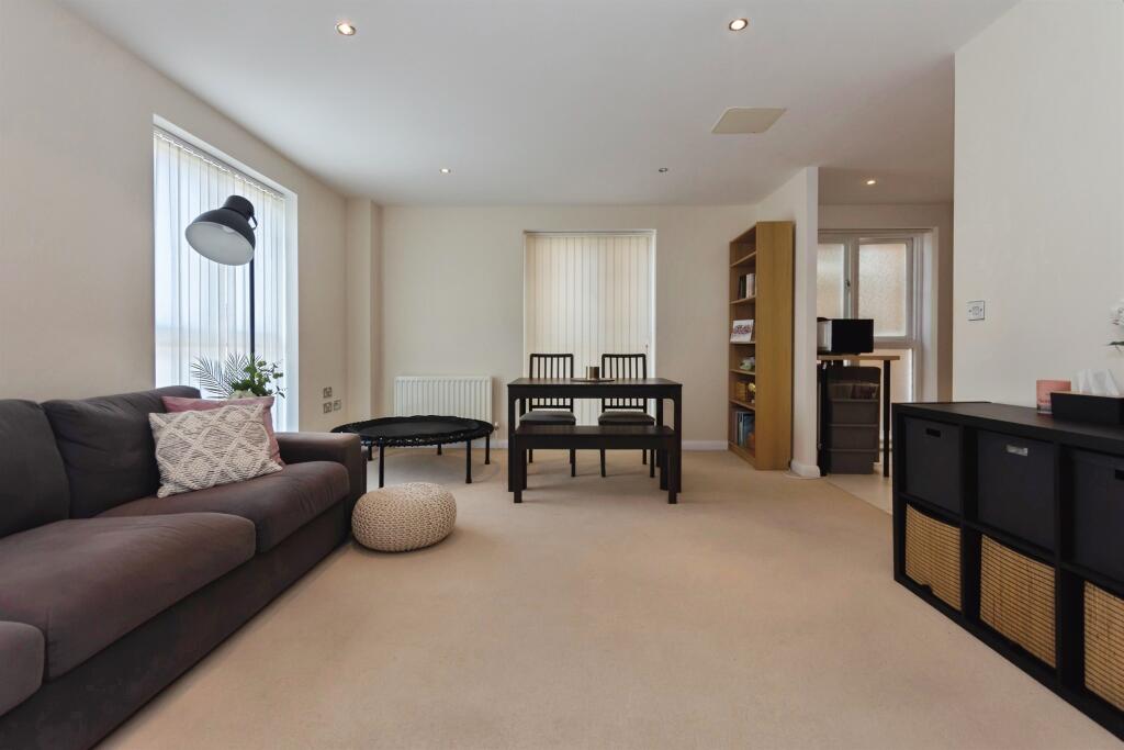 Waterside, Shirley, Solihull photo 5