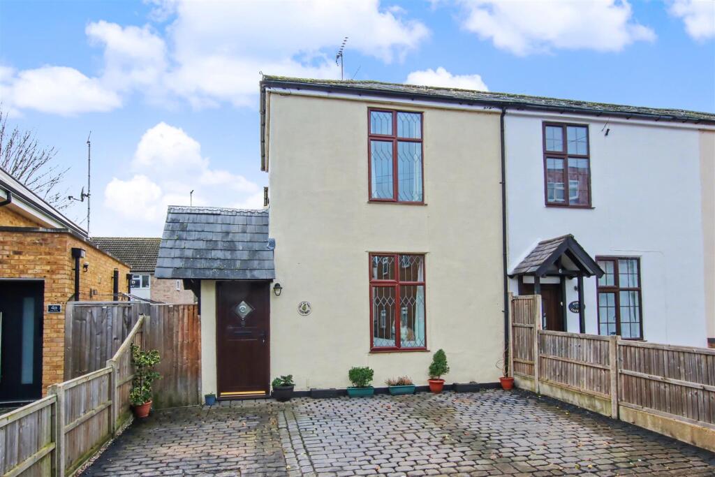 Main image of property: OAK ROAD, LEATHERHEAD, KT22