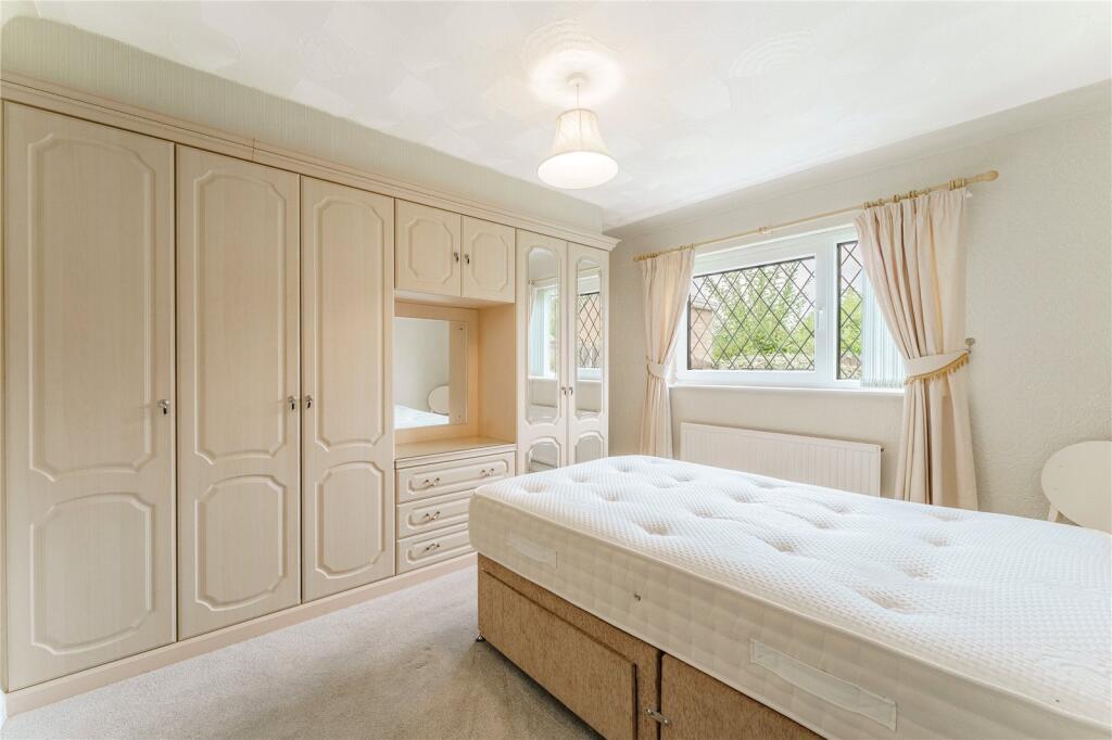 House in Wakefield, South Kirkby and Moorthorpe - View 4