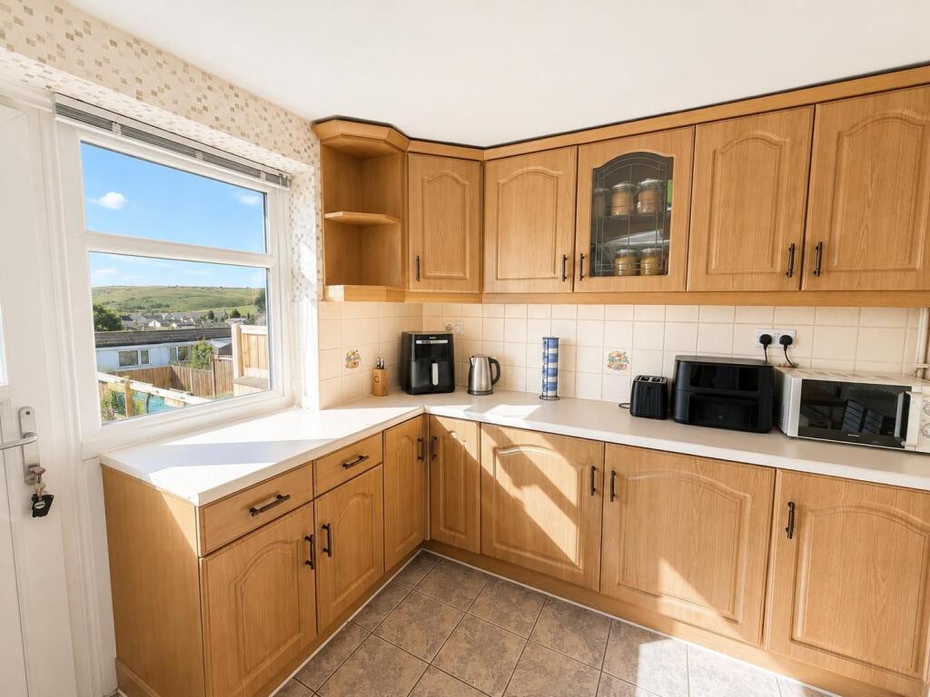 House in Bradford, Denholme - View 5