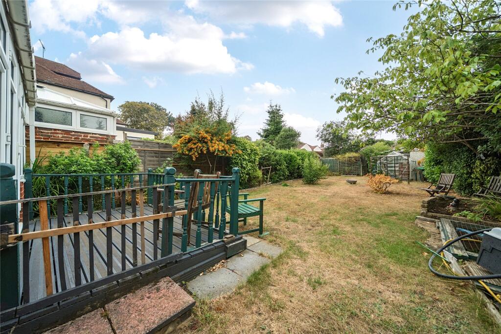 House in Bromley - View 5