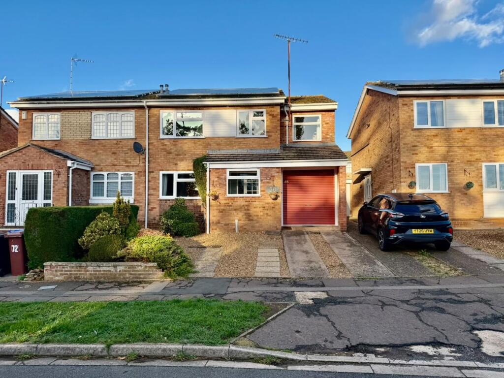 4-bed semi-detached on Sherwood Avenue,  Kingsthorpe, Northampton NN2, £300,000