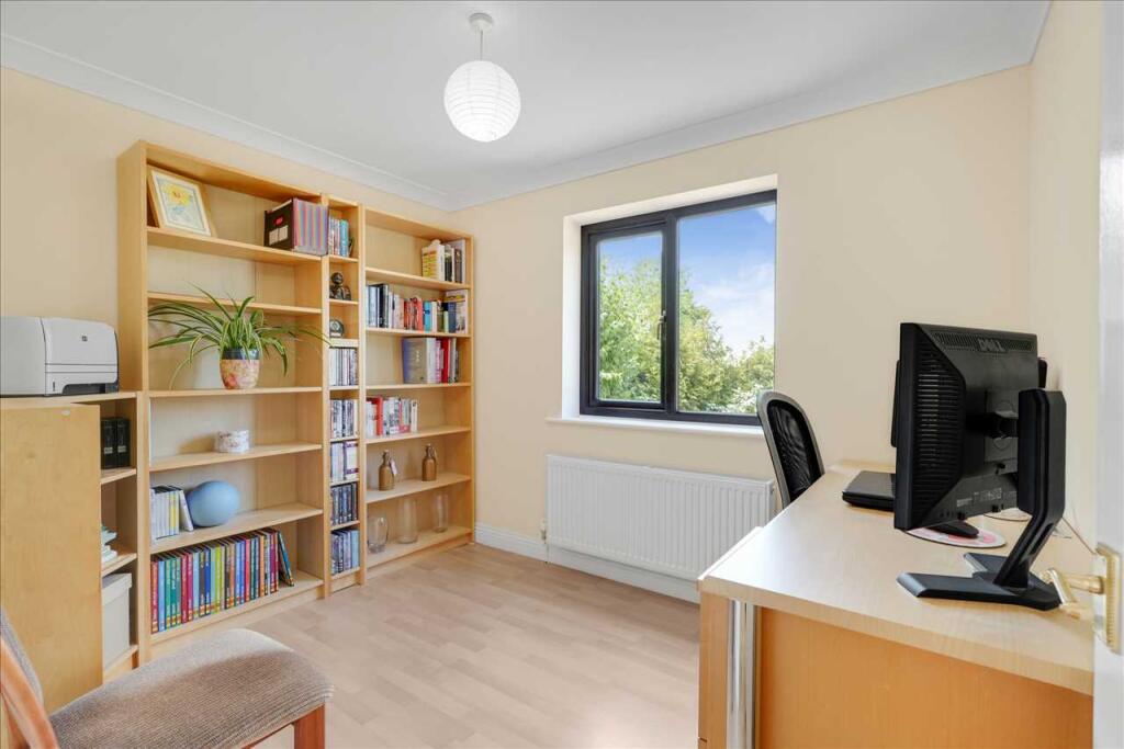 House in Stony Stratford, City of Milton Keynes - View 5