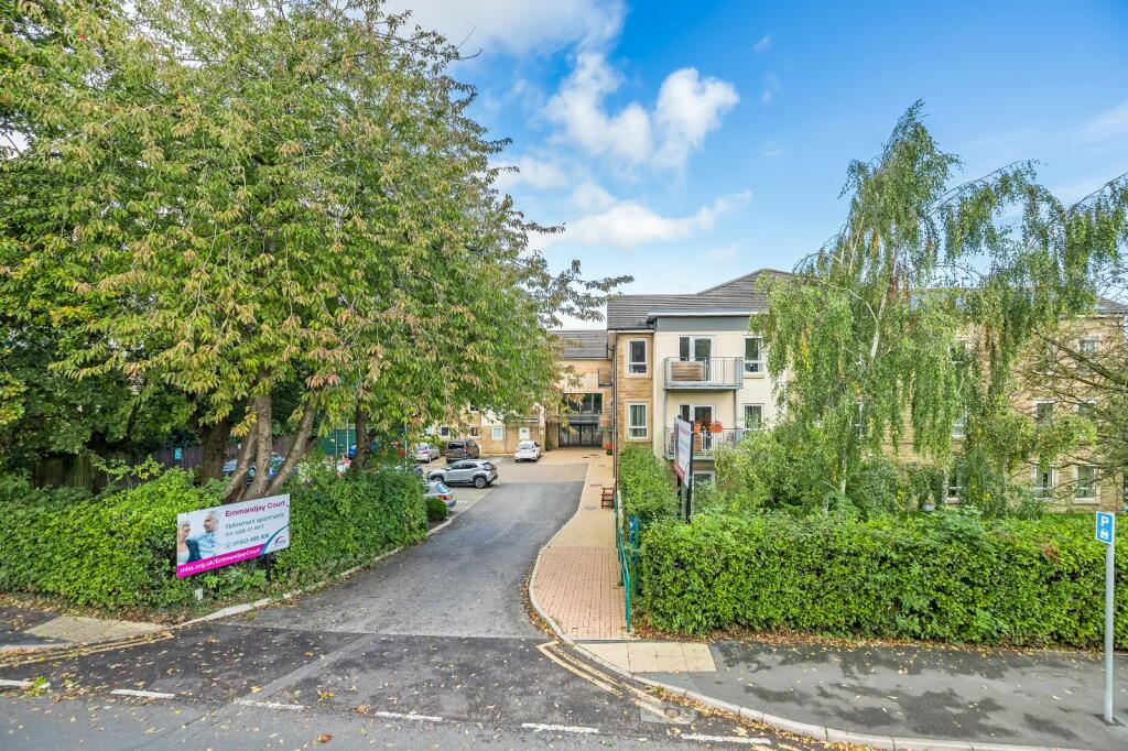 2-bed other on Valley Drive, Ilkley, West Yorkshire, LS29, £250,000