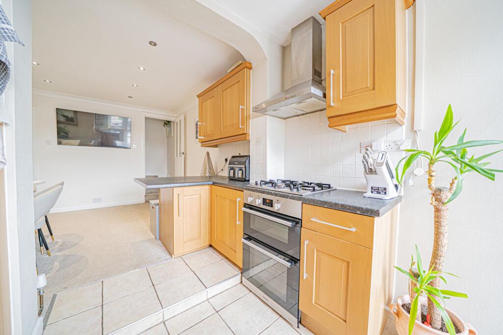 Additional image 3 of Lugtrout Lane, Catherine-De-Barnes, B91