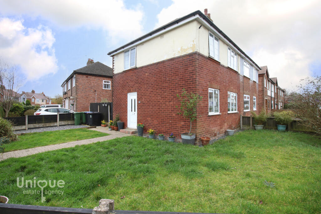 Hargate Road,  Thornton-Cleveleys, FY5 photo 2