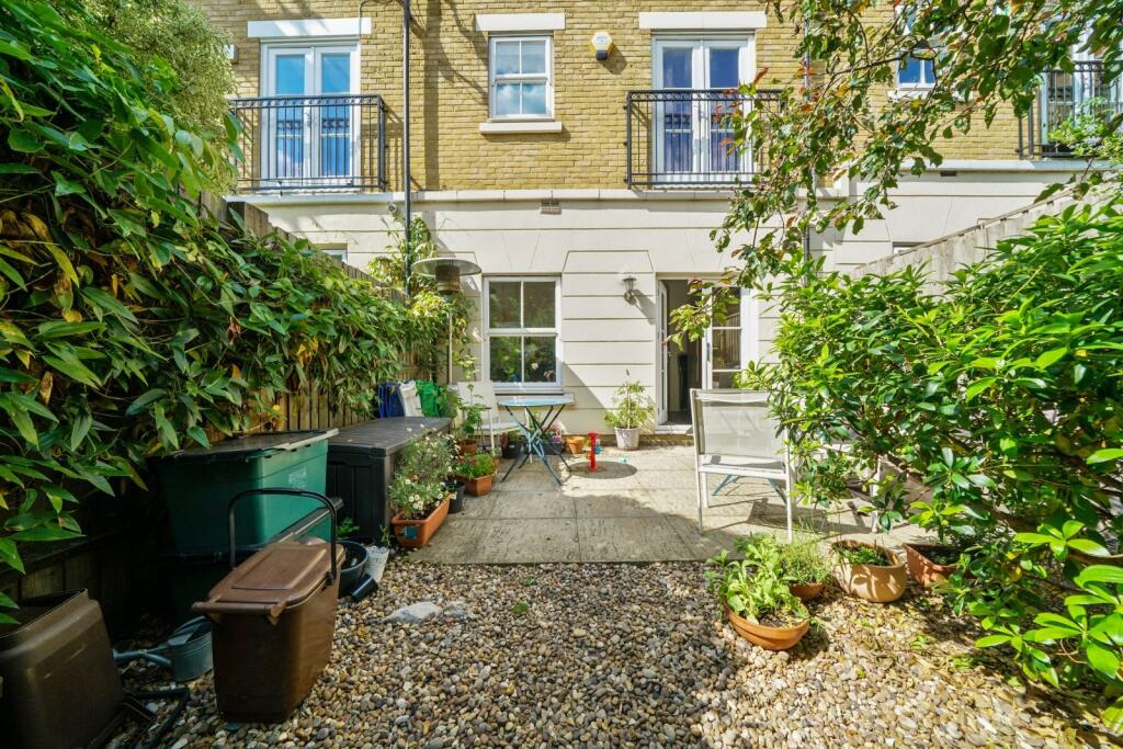 House in London, Kentish Town - View 2