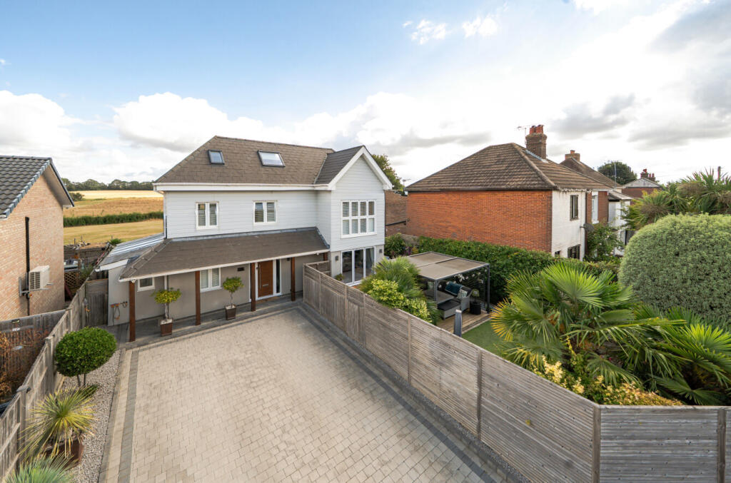 Main image of property: Funtley Lane, Fareham, Hampshire, PO17