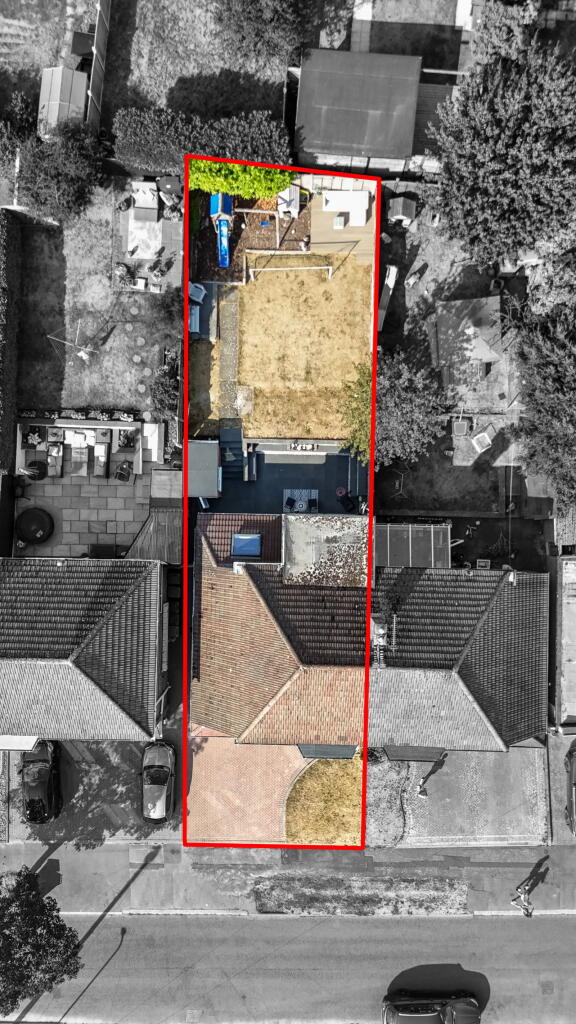 House in Bromsgrove, Worcestershire - View 2