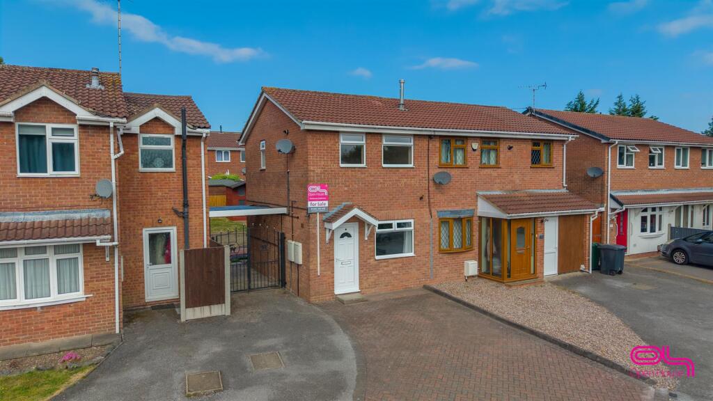 Main image of property: Rosecroft Gardens, Swadlincote