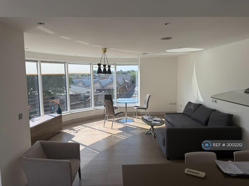 Apartment in London - View 2